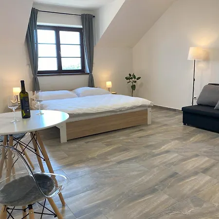 Konirna Apartment Mikulov